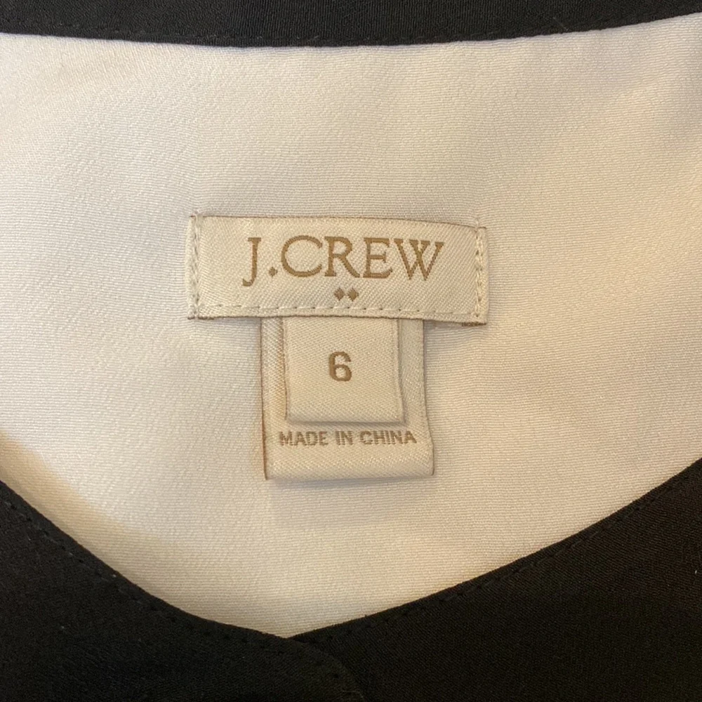 J. Crew sleeveless oversized button down blouse in white with black trim size 6 - Picture 9 of 11